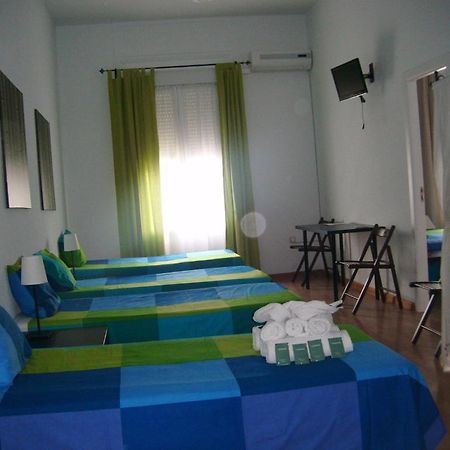 Puerta Del Sol Rooms Madrid Zimmer foto
