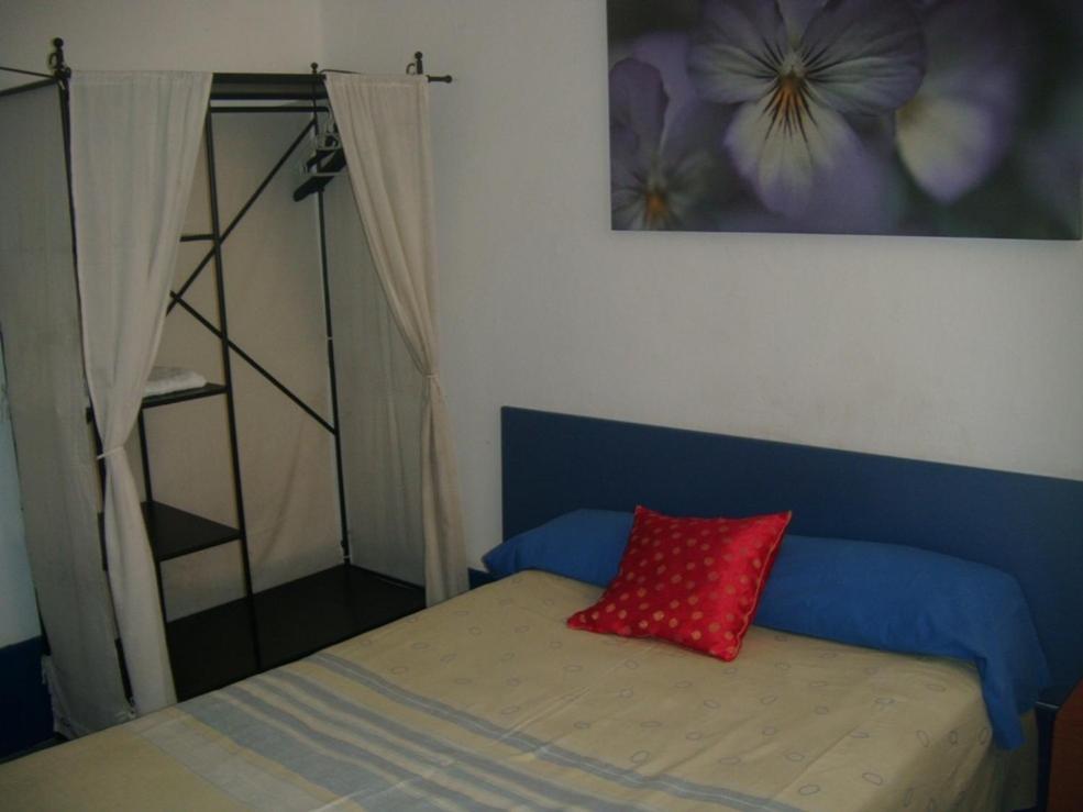 Puerta Del Sol Rooms Madrid Zimmer foto